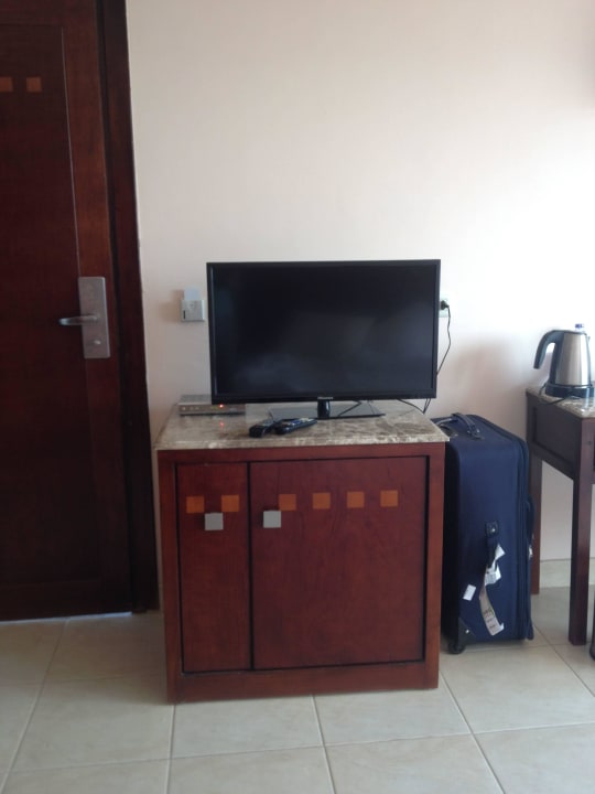 TV Shams Prestige Abu Soma-Adults Only