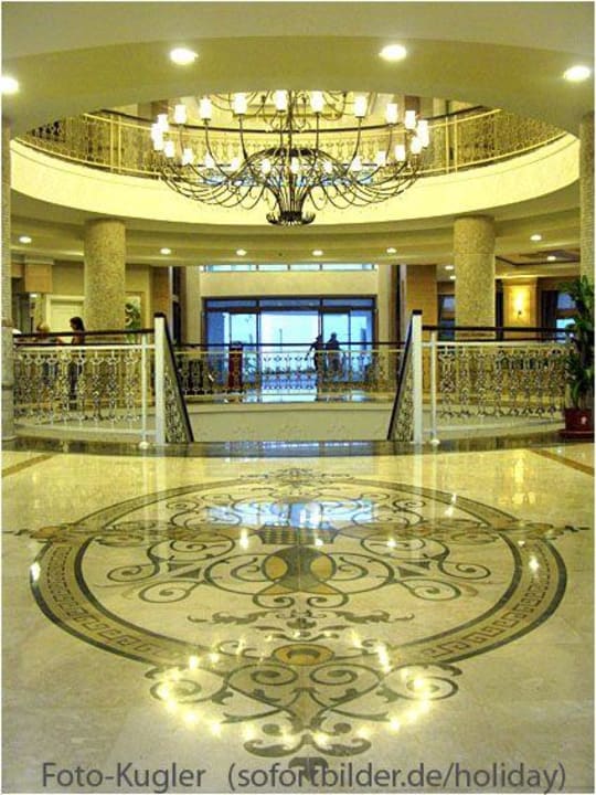 Hotel Lobby / Eingangsbereich Alba Queen Hotel