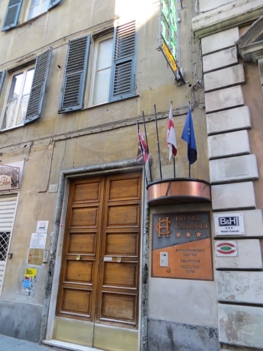 Unauffälliger Eingang Hotel Cairoli