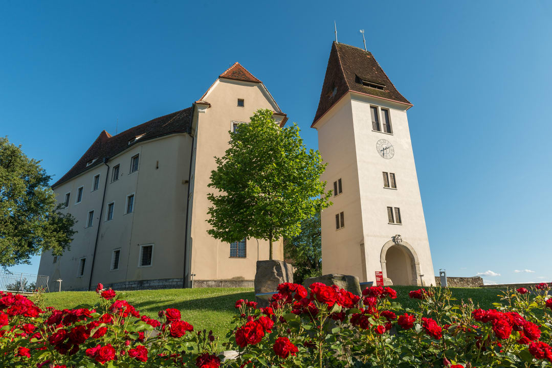 Außenansicht Schloss Seggau