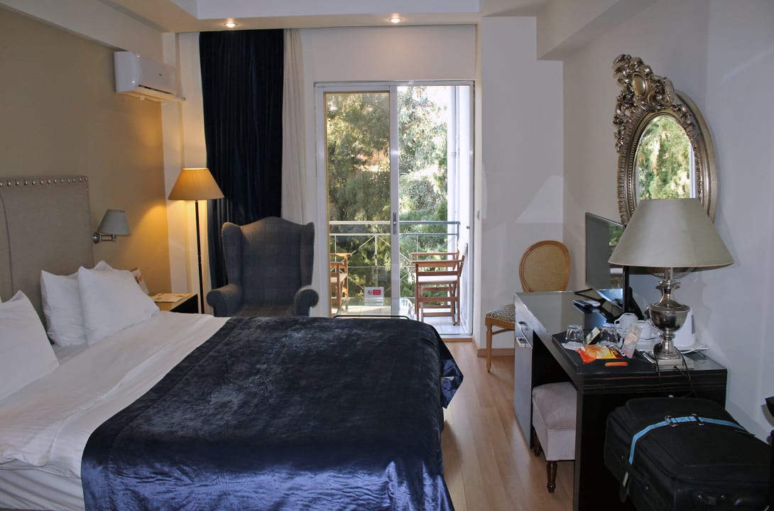 Zimmer Best Western Plus Hotel Embassy