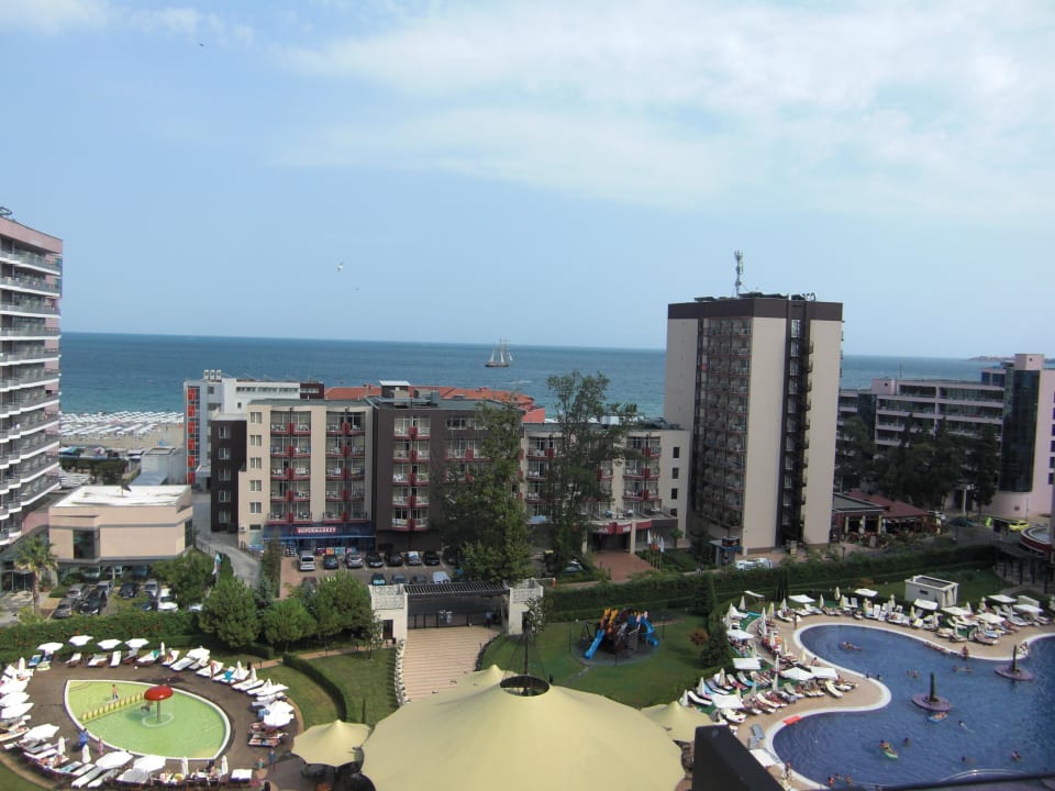 Ausblick aus unserem Zimmer im 8. Stock Barceló Royal Beach