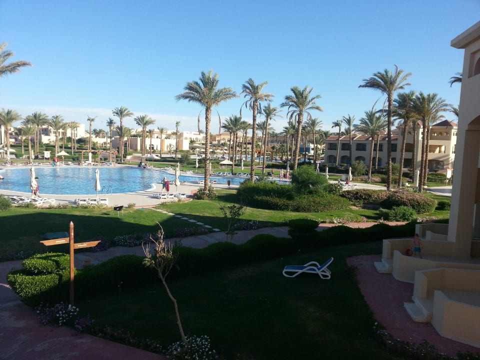 Blick von unserem Zimmer Nr. 5101 Richtung Pools Cleopatra Luxury Resort Makadi Bay