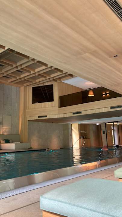 Pool Neuhaus Zillertal Resort