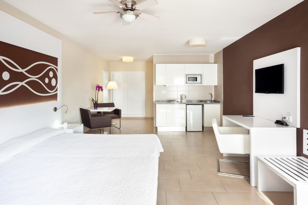 Zimmer Playa Olid Suites & Apartments