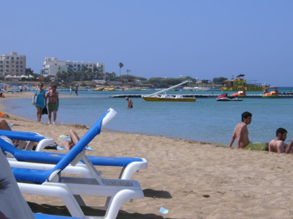 Strand Hotel Sunrise Beach