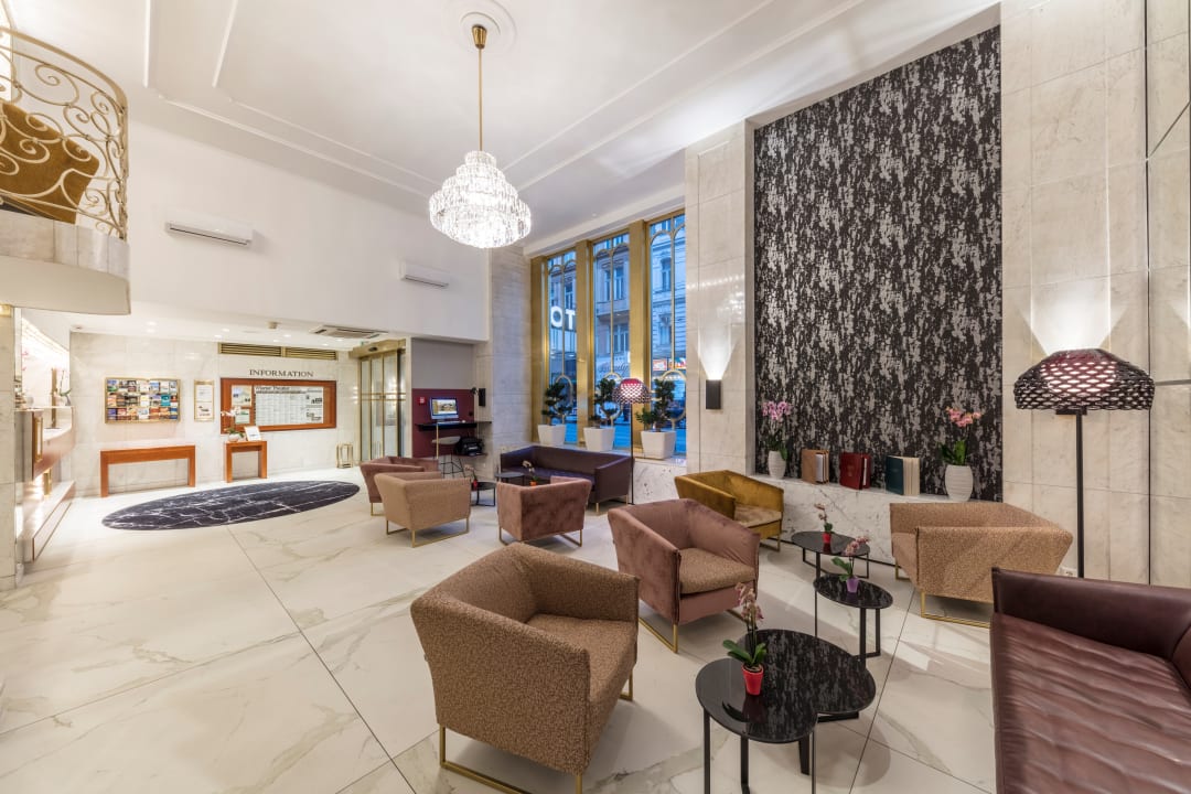 Lobby Hotel City Central