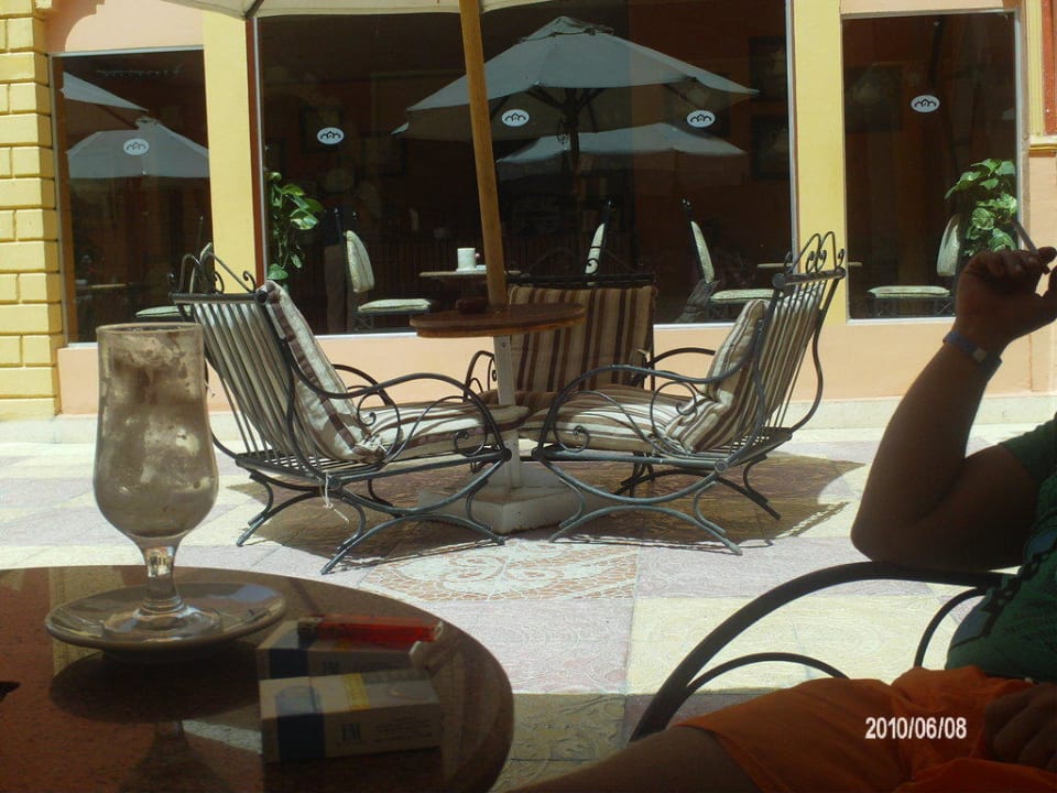 Cafe-Bar Pickalbatros Alf Leila Wa Leila Resort - Neverland Hurghada