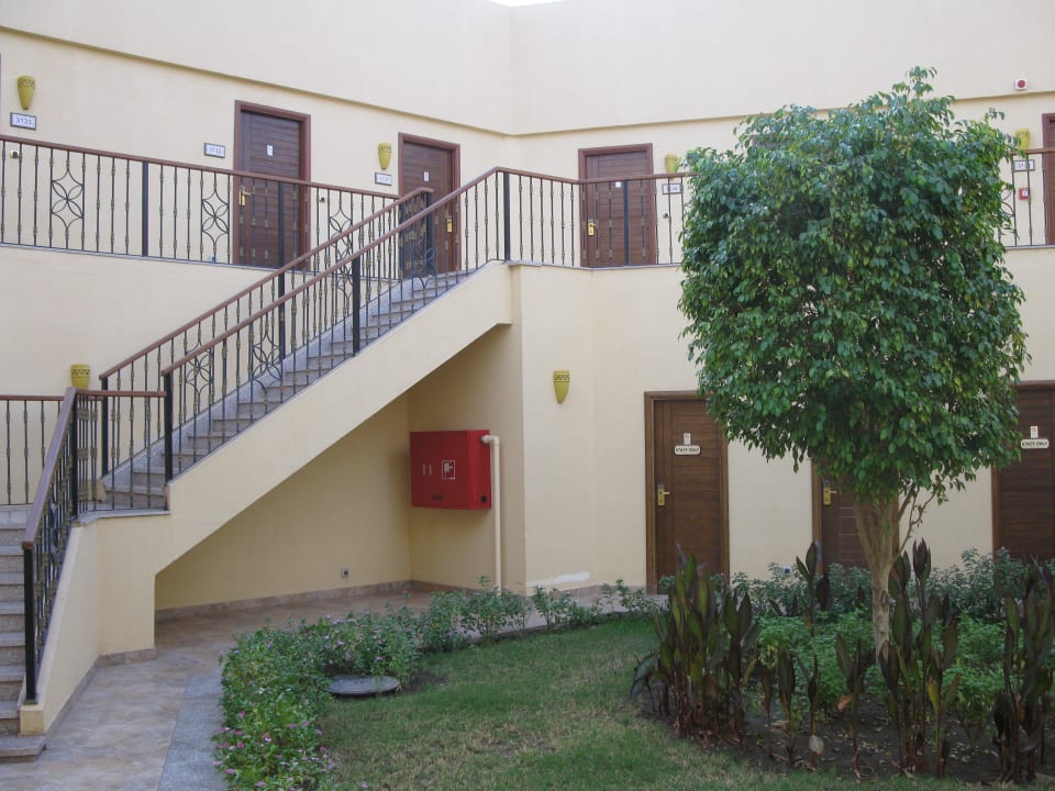 Aufgang 2-geschossige Gebäude Jolie Ville Kings Island Luxor