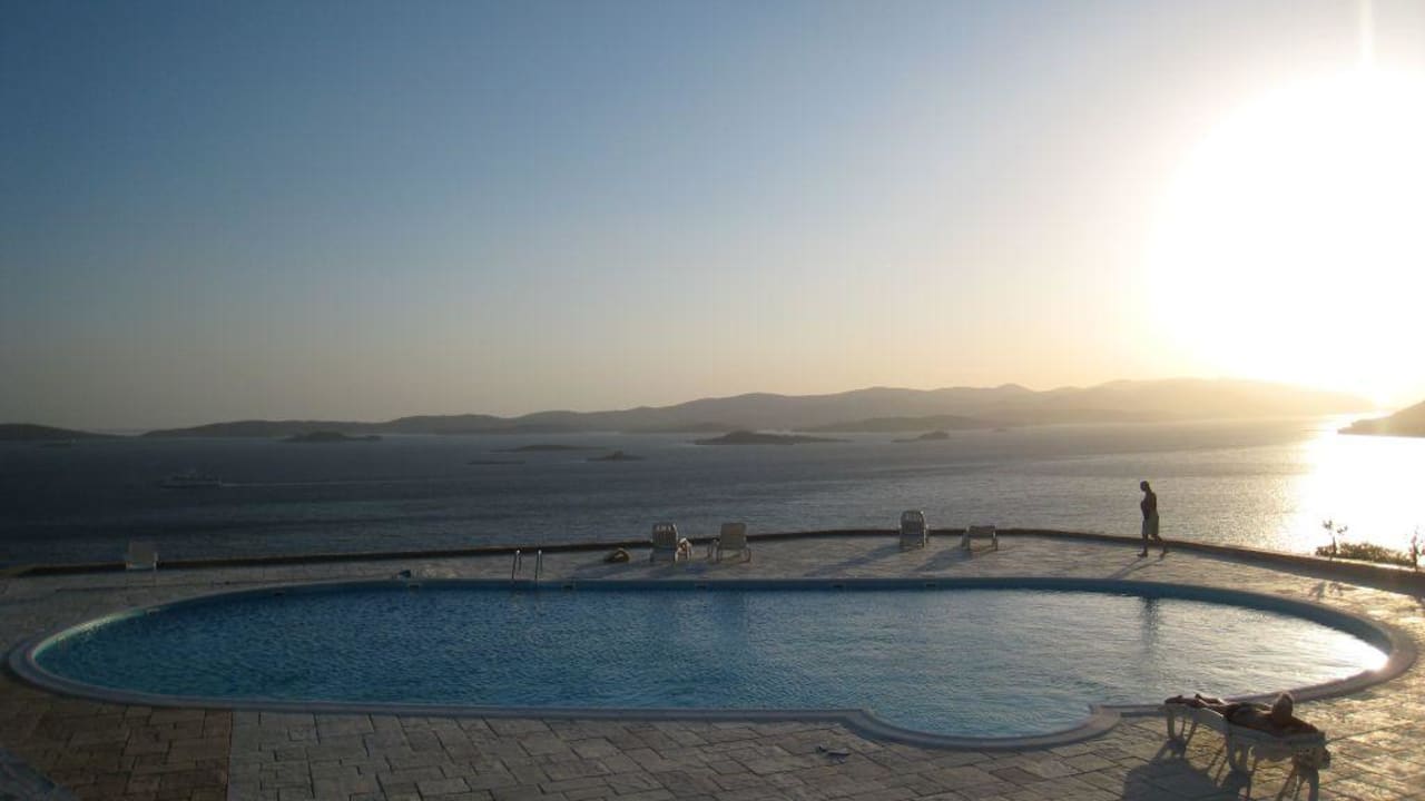 Der traumhafte Pool Villa Antonio