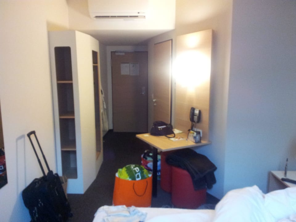 Vom Fenster aus gesehen B&B Hotel Nürnberg-Hbf