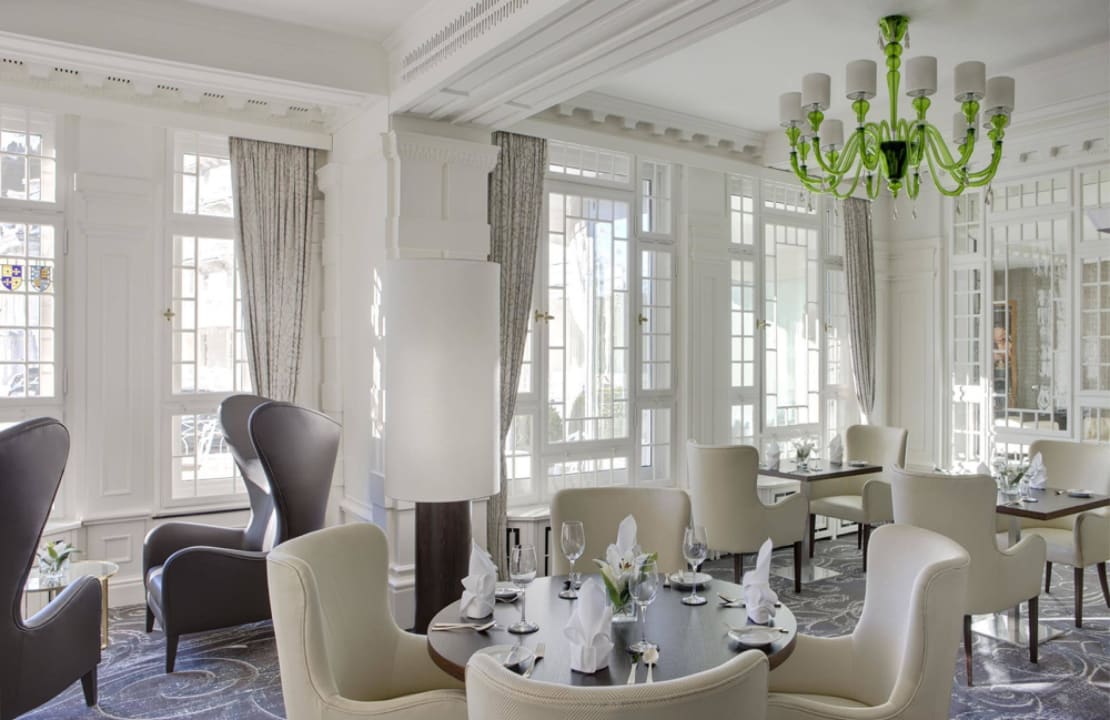 Bistro Voilà Steigenberger Icon Grandhotel Belvédère