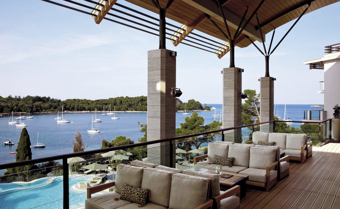 Lobby bar Monte Mulini Adults Exclusive Hotel by Maistra Collection