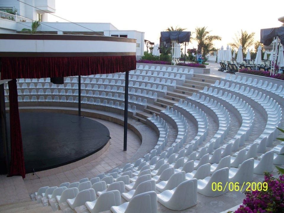 Bühne Alba Queen Hotel