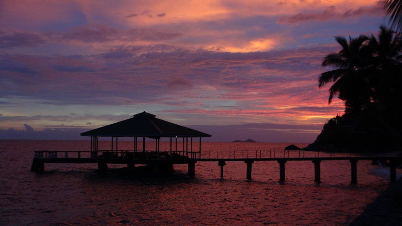 Sonnenuntergang The Coco de Mer Hotel & Black Parrot Suites