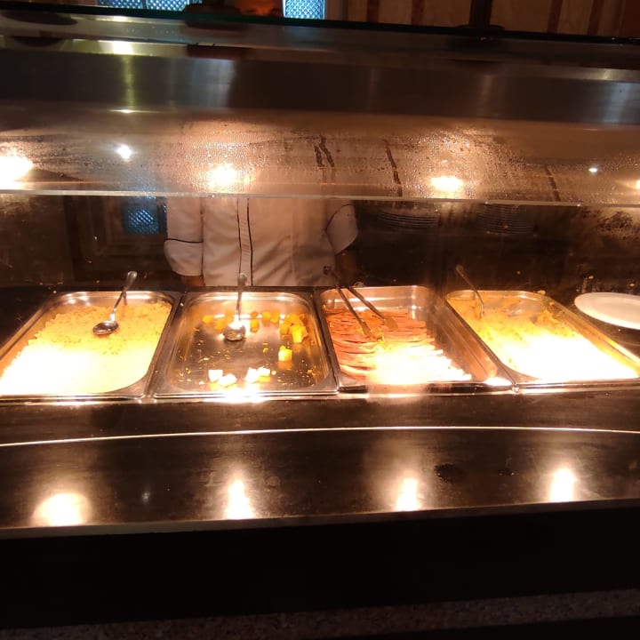 Gastro Sultan Gardens Resort