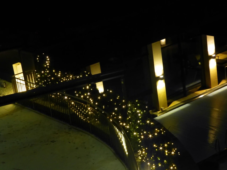 Abendliche Weihnachtsbeleuchtung Sonnhof Alpendorf - Adults only