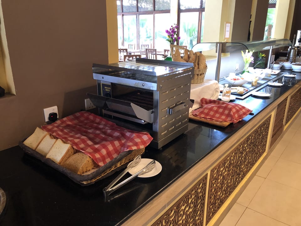 Gastro Neptune Pwani Beach Resort & Spa