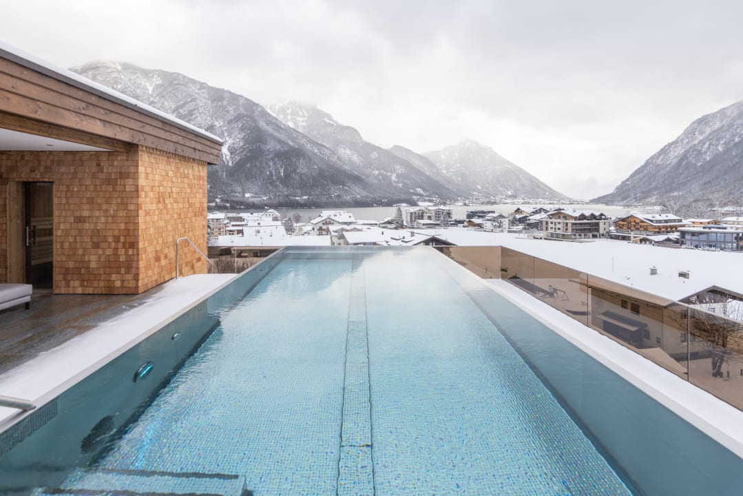 Pool Rieser Achensee Resort
