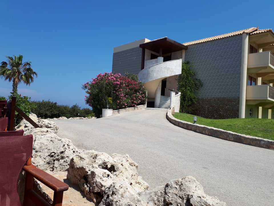 Aufgang zu unserem Zimmer Hotel Kalithea Horizon Royal