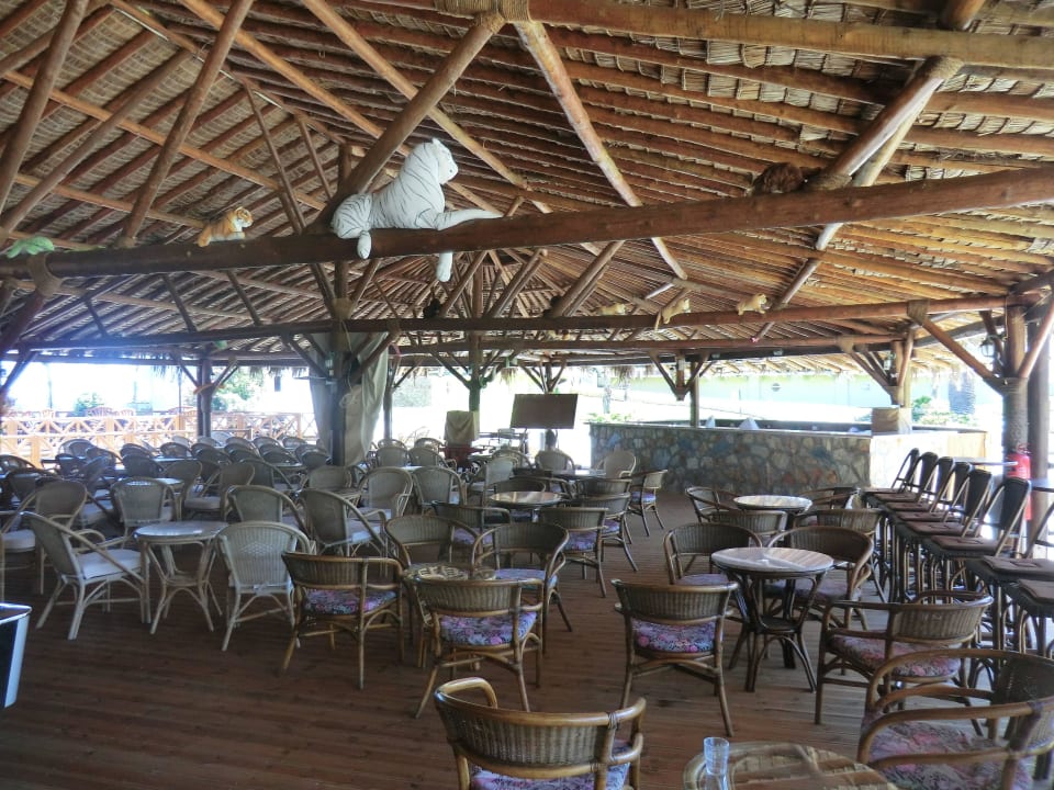 Safari Bar mit kostenfreiem WLAN-Empfang Hotel Kalithea Mare Palace