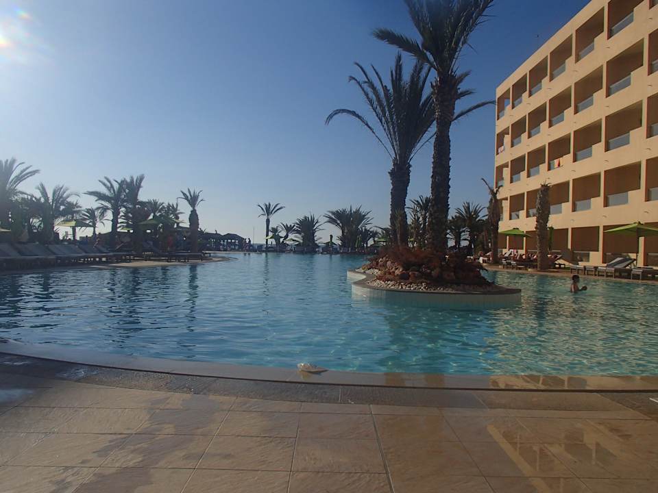 Poolanlage Hotel Rosa Beach