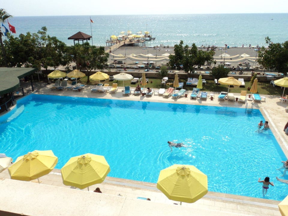 Pool 1 mit Strandblick Senza Sunset Beach Hotel