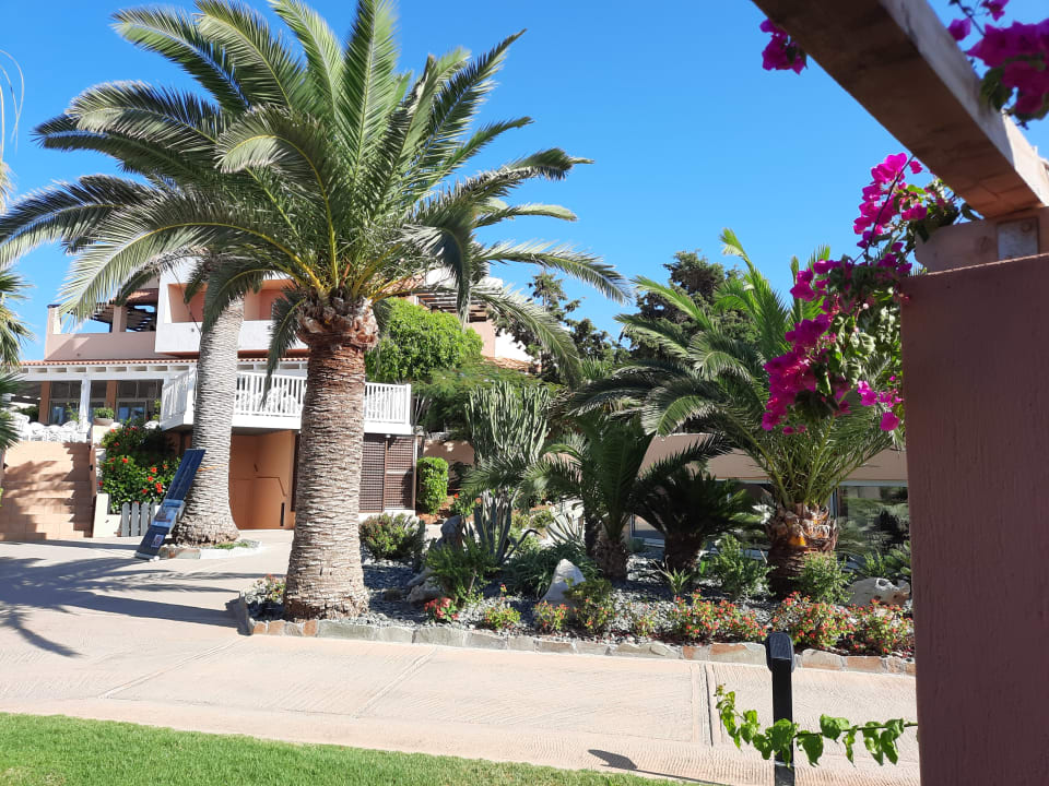 Gartenanlage Anissa Beach & Village