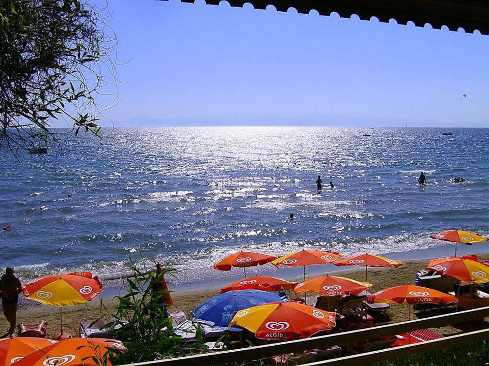 Abendstimmung mit Blick vom Restaurant Clover Magic Nova Beach