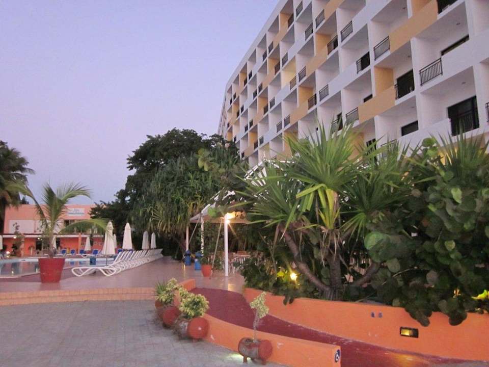 Plattenbau-Charme Hotel Jagua Affiliated by Meliá