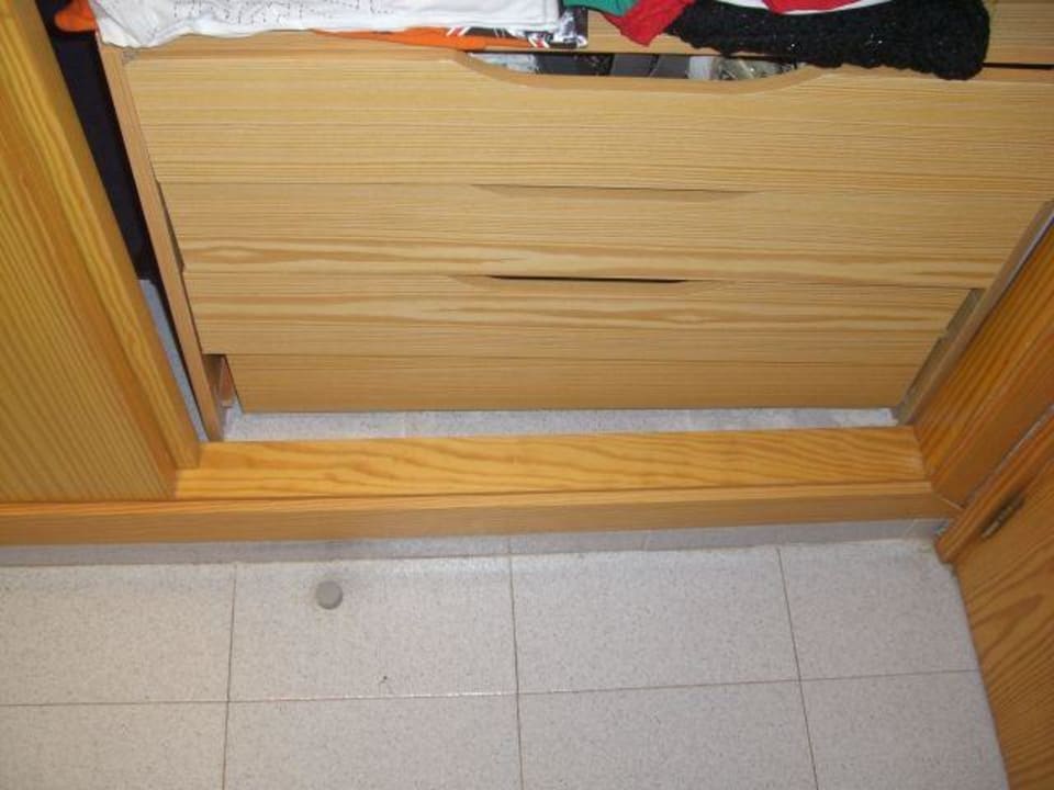 Schrank Hotel Mariant