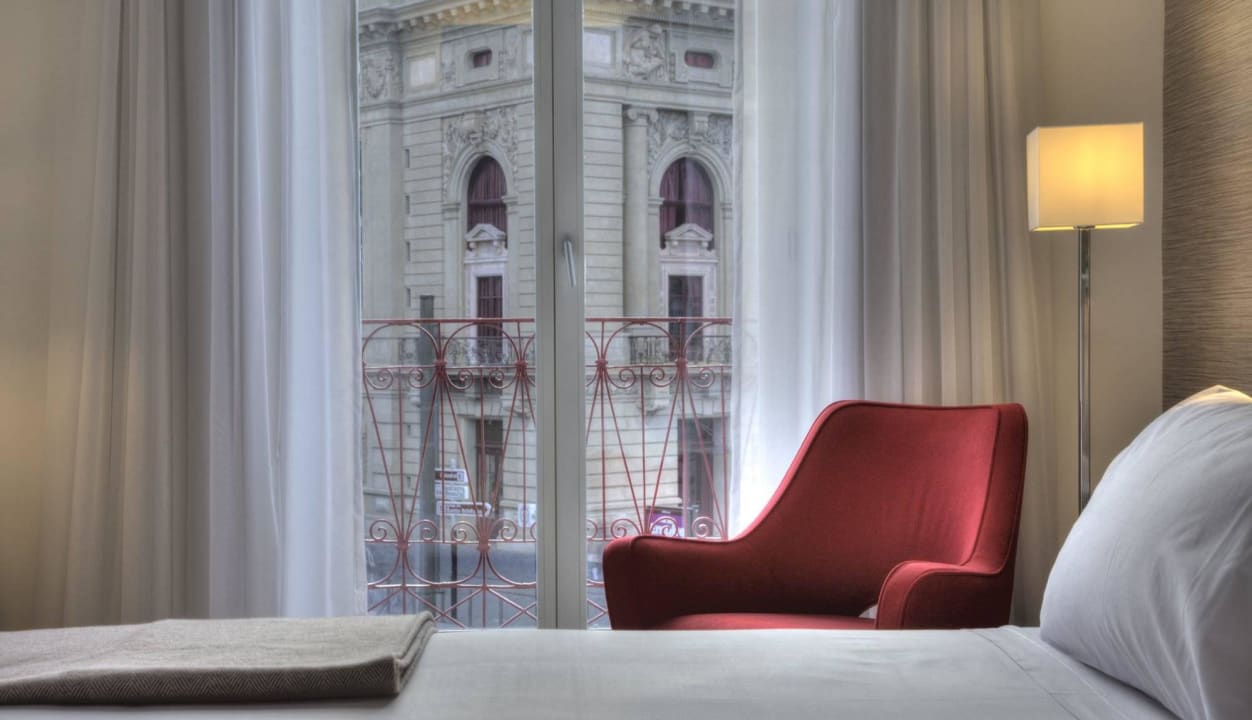 Room NH Collection Porto Batalha