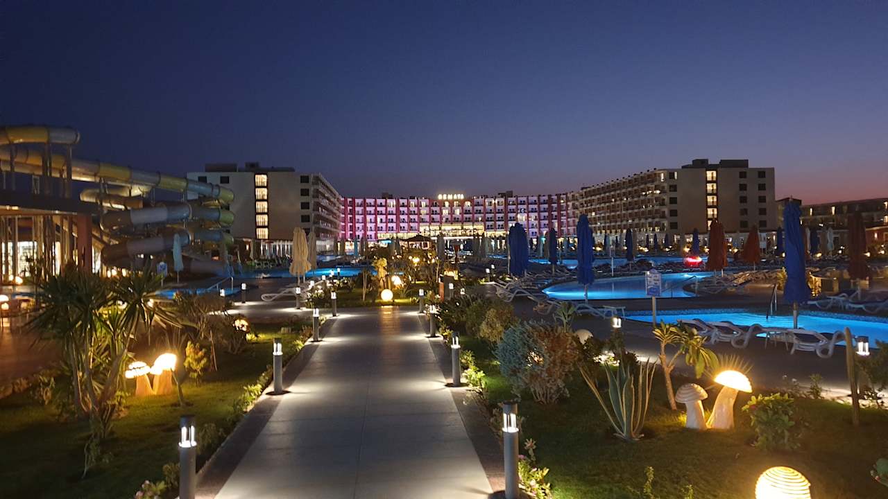 Außenansicht Rewaya Majestic Resort