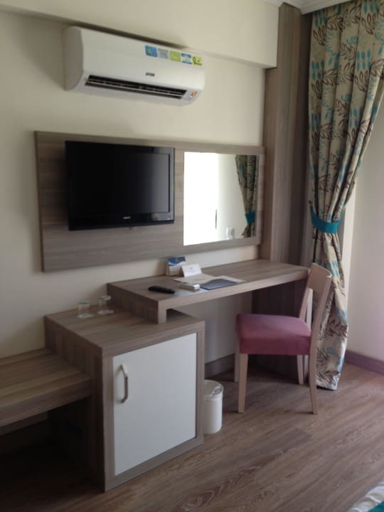 Klimaanlage, TV, Minibar Crystal Aura