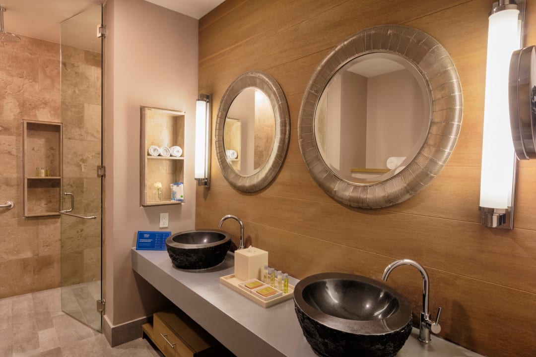 Zimmer The Yucatan Playa del Carmen, a Tapestry Collection by Hilton