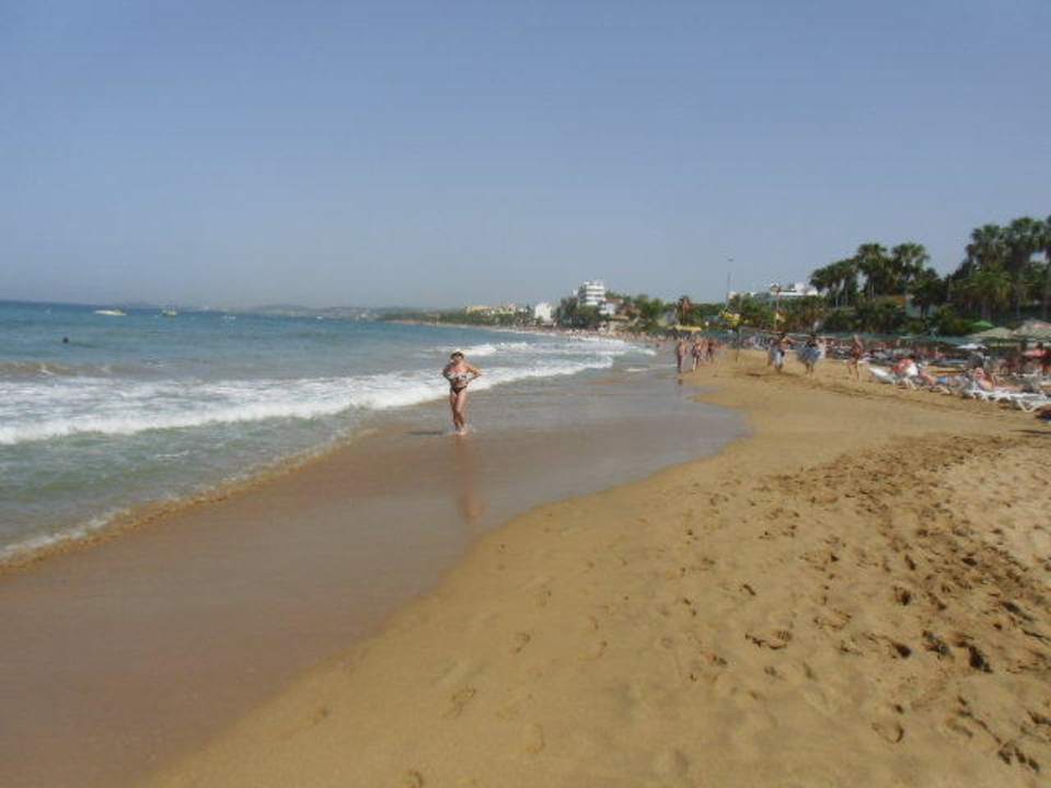 Schöner Sandstrand Aska Hotel Just in Beach