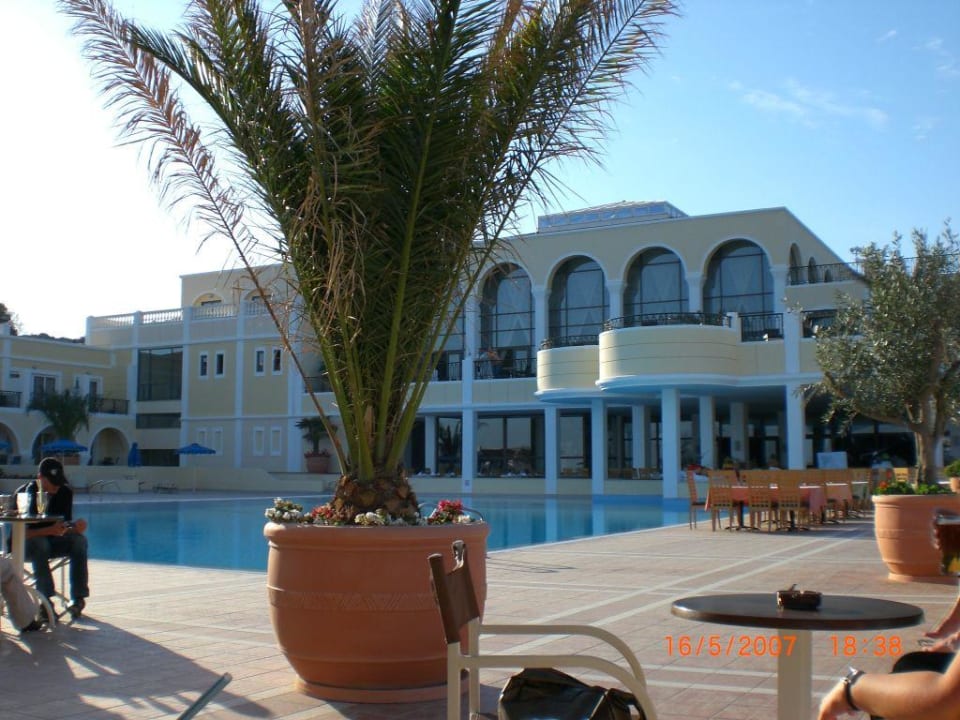 Blick von der Poolbar Porto Bello Royal