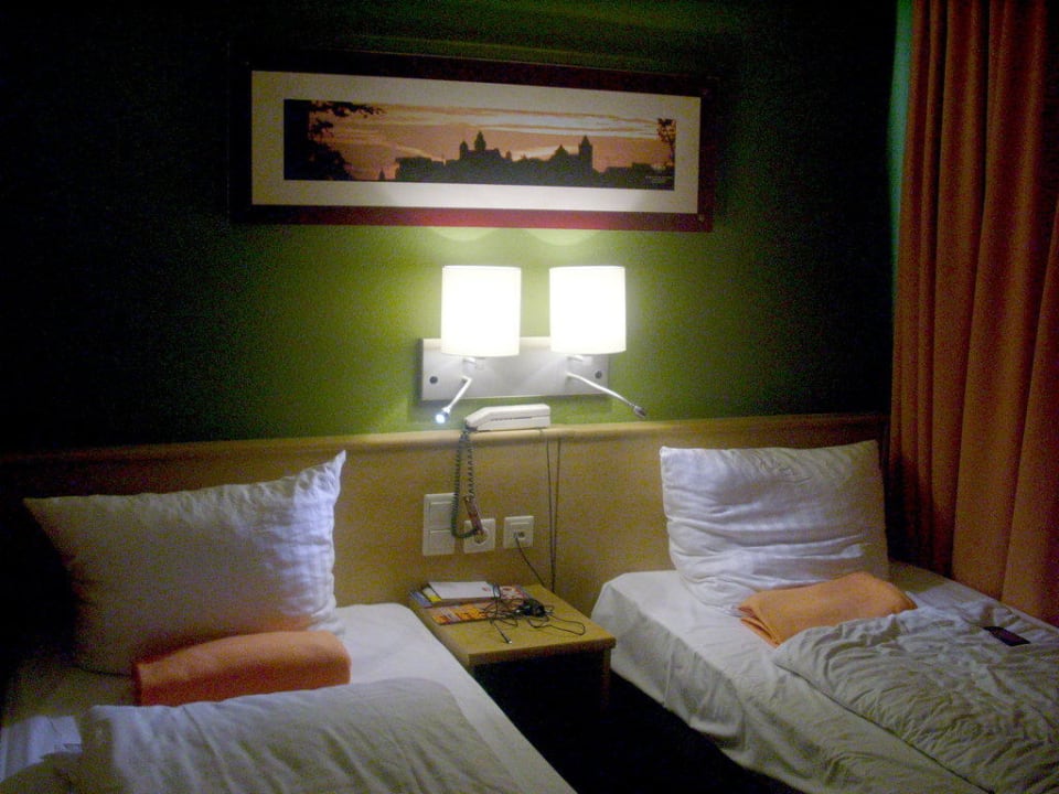 Ansicht der Betten Leonardo Hotel Nürnberg