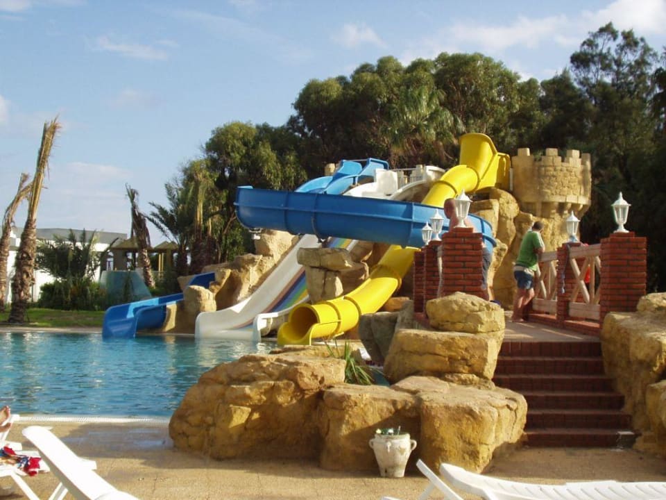 Rutschen am großen Pool Marhaba Royal Salem
