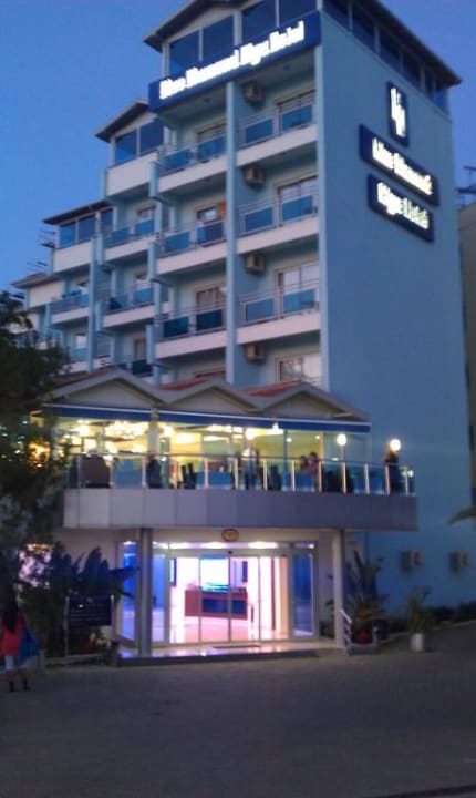 Unser Hotel am Abend Blue Diamond Alya