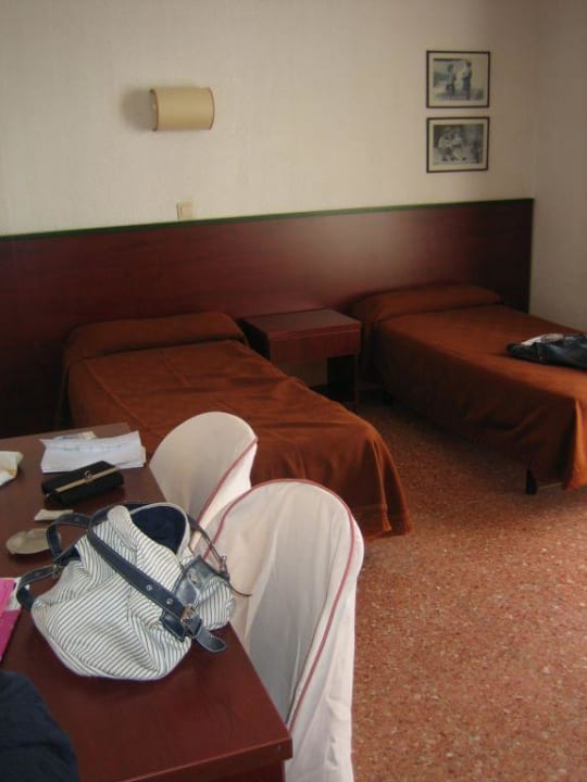 Zimmer Hotel Express