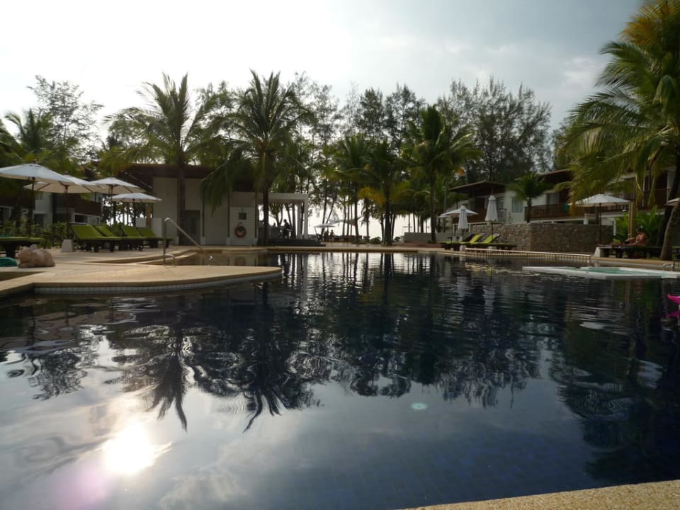Pool The Briza Beach Resort Khaolak