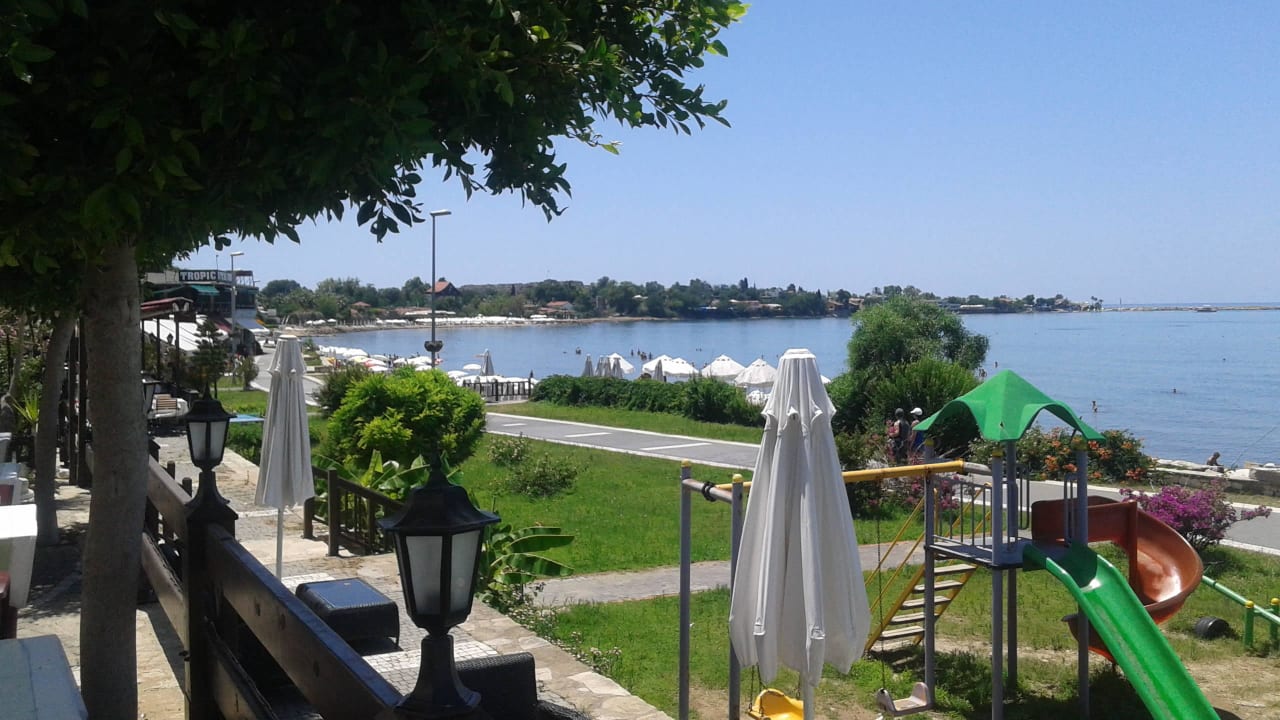 Blick von der Terrasse Teil 1 Clover Magic Nova Beach