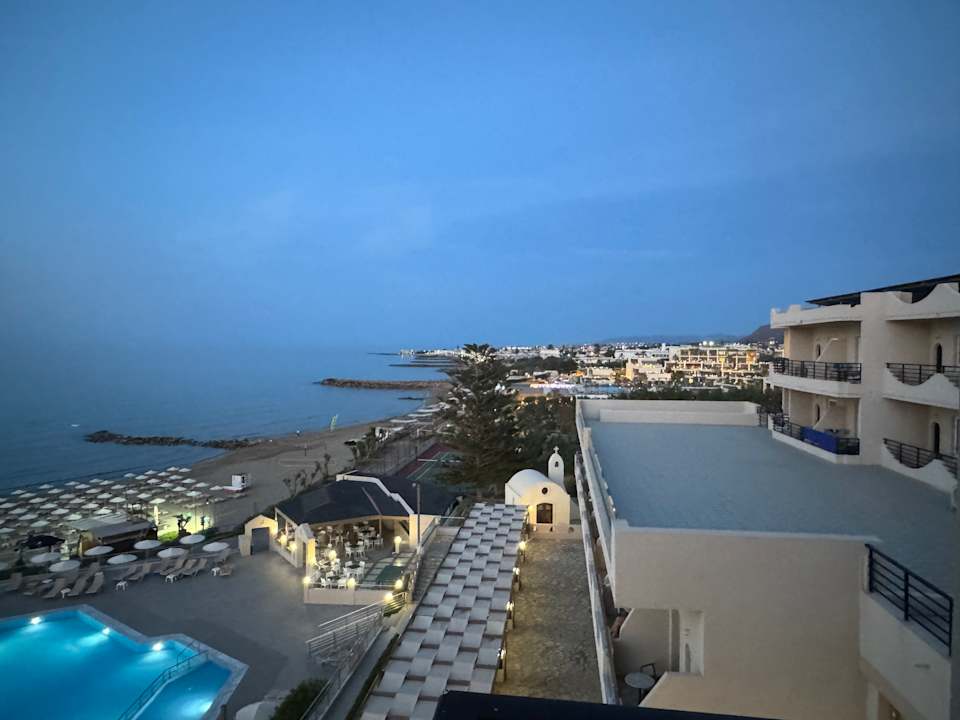 Außenansicht Hotel Themis Beach