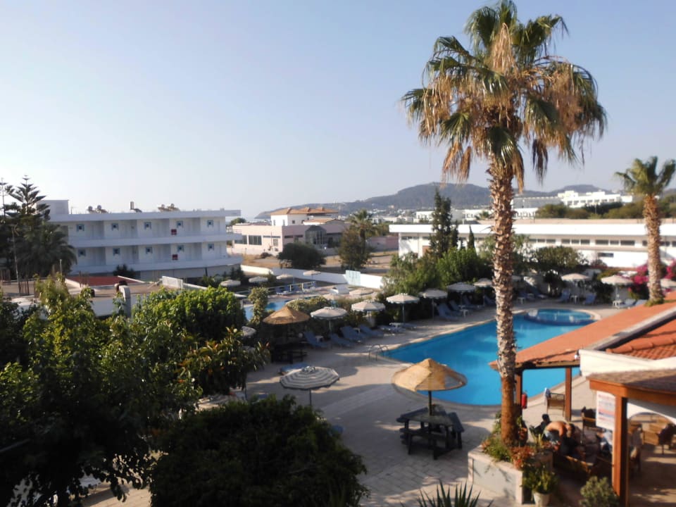 Blick vom Balkon (Richtung Pool und Meer) Hotel Faliraki Bay