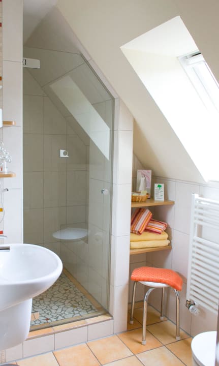 Bad vom Doppelzimmer Landhuus Laurenz