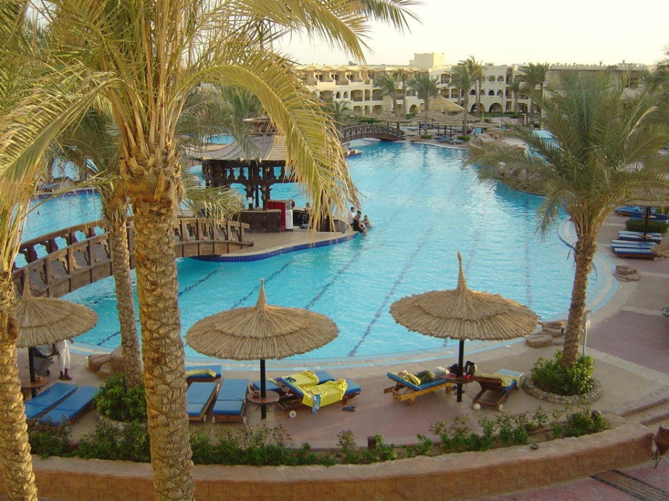 Poolbar Sea Beach Aqua Park Resort Managed by Blue Resorts