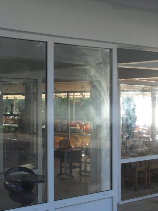 Restaurant - aussen und innen verdreckt Greenport Bodrum Hotel