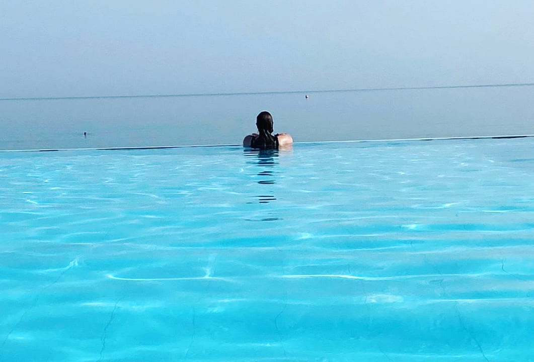 Pool I Resort Beach Hotel & Spa