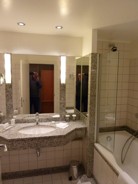 Bad Hilton Munich Airport